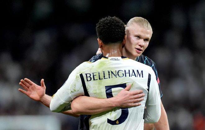 佛罗伦萨连续8场不胜，赛后哲科拿着扩音器与球迷沟通