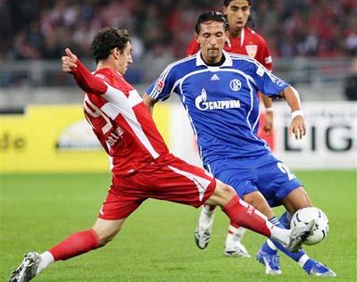 上海海港足球俱乐部举行2025赛季出征仪式