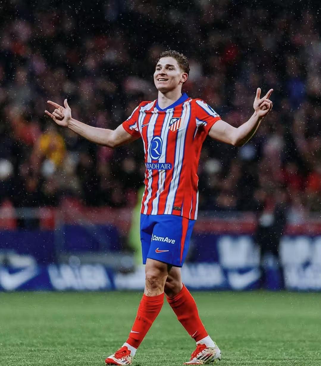 马背上的共生：马术里的优雅与默契