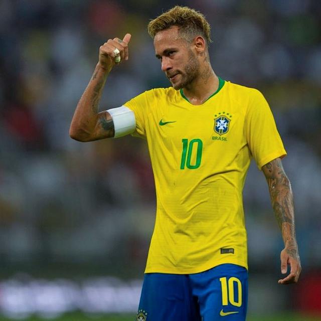 节礼日仅安排一场英超比赛，队报：英格兰球迷对此强烈不满（队报：节礼日仅有一场英超，英格兰球迷强烈不满）