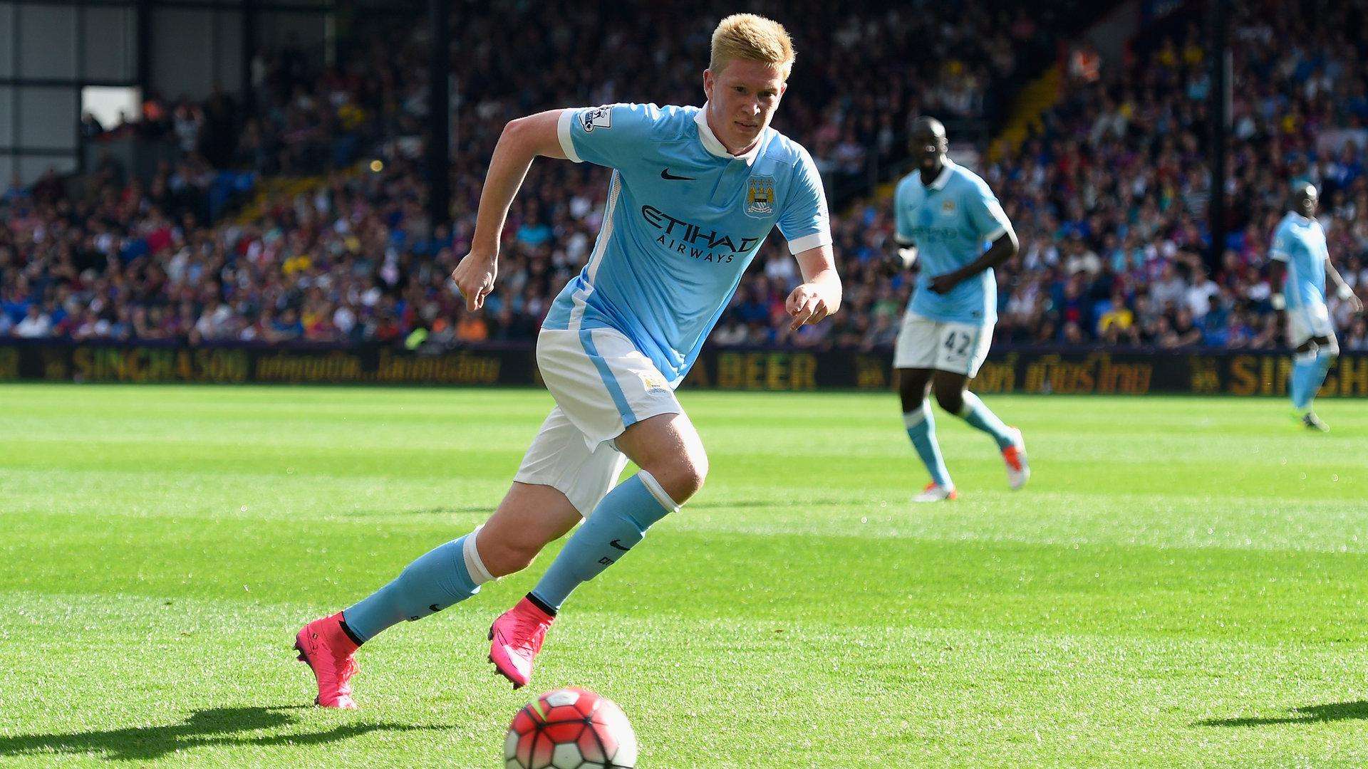 北青：新国足考虑1月初展开集训，分为国内国外两阶段进行（北青：新国足计划于1月初开启集训，分国内与海外两阶段进行）