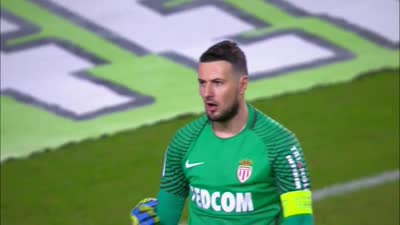 太阳报：穆德里克因宝马车违规贴膜被吊销驾照，罚款199镑