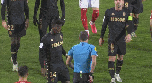 六台：如果皇马输给阿拉维斯，阿隆索会立刻被解雇