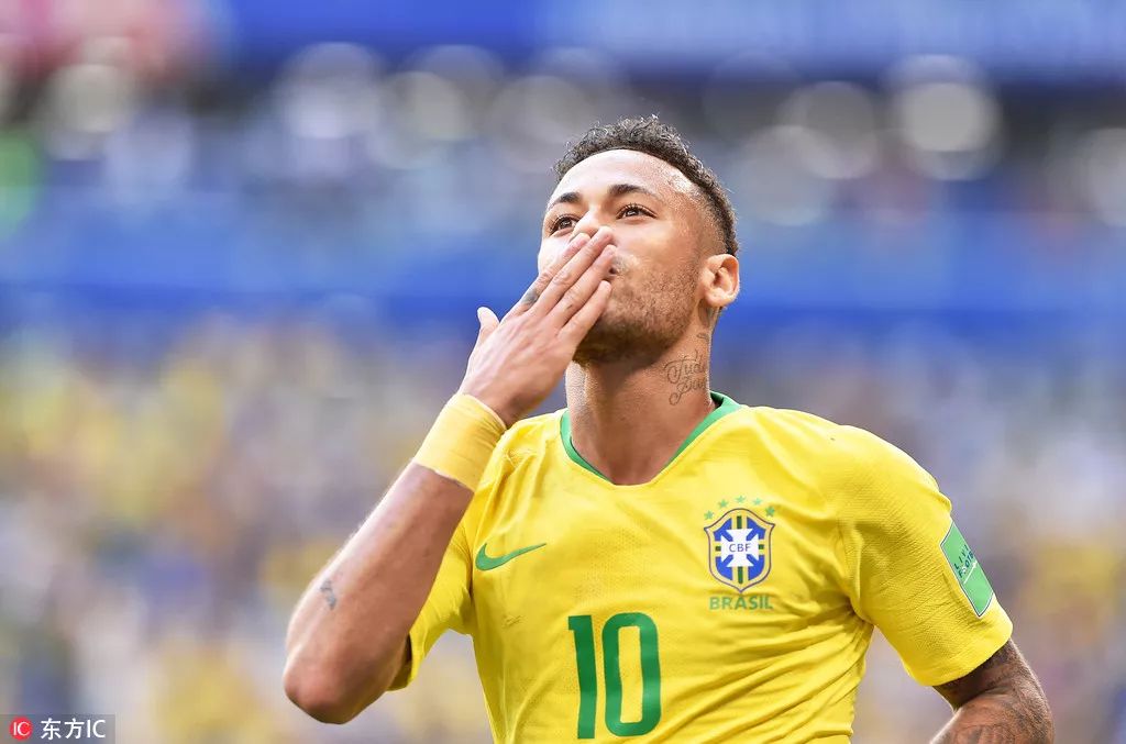 瑞天空：热刺、利物浦与扬-迪奥曼德的团队展开深度接触